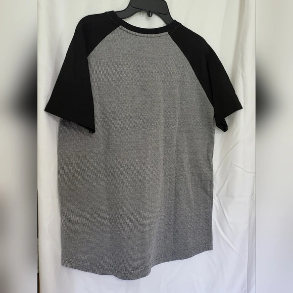 Sovereign Code Boys 100% Cotton Black & Gray Colorblock Shirt Size XL (18-20) - Picture 4 of 6